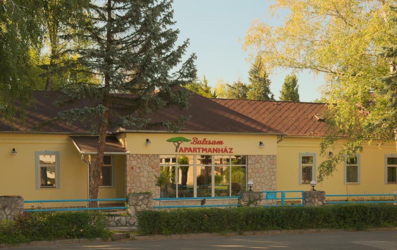 Balzsam apartmanház Harkany Bagian luar foto