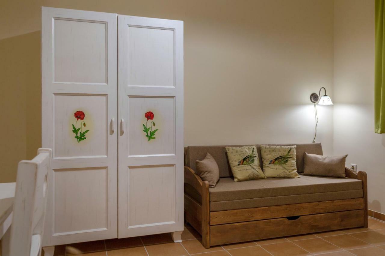 Balzsam apartmanház Harkany Bagian luar foto