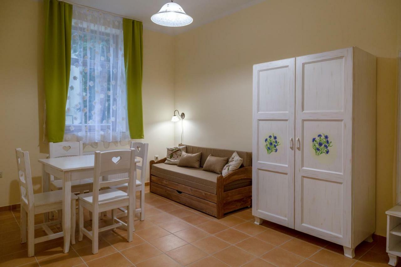 Balzsam apartmanház Harkany Bagian luar foto