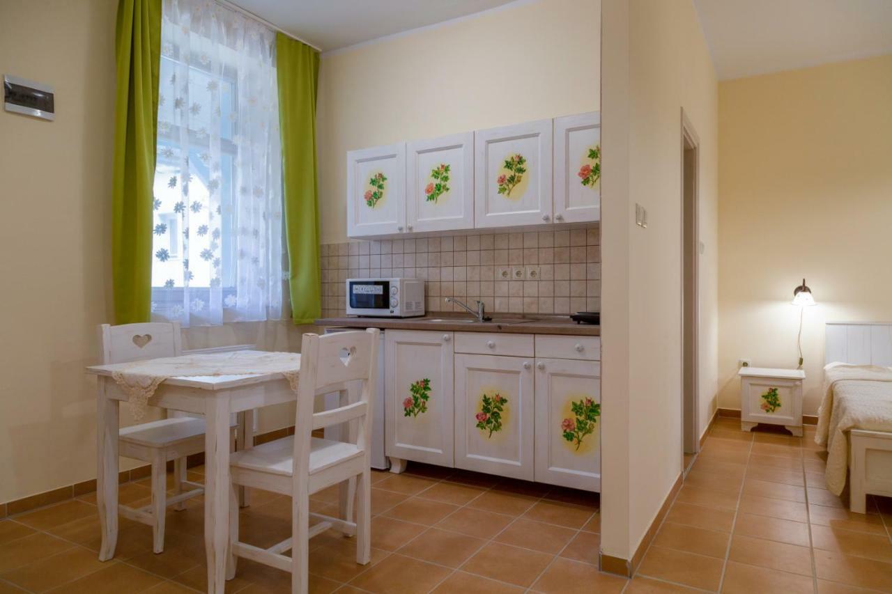 Balzsam apartmanház Harkany Bagian luar foto